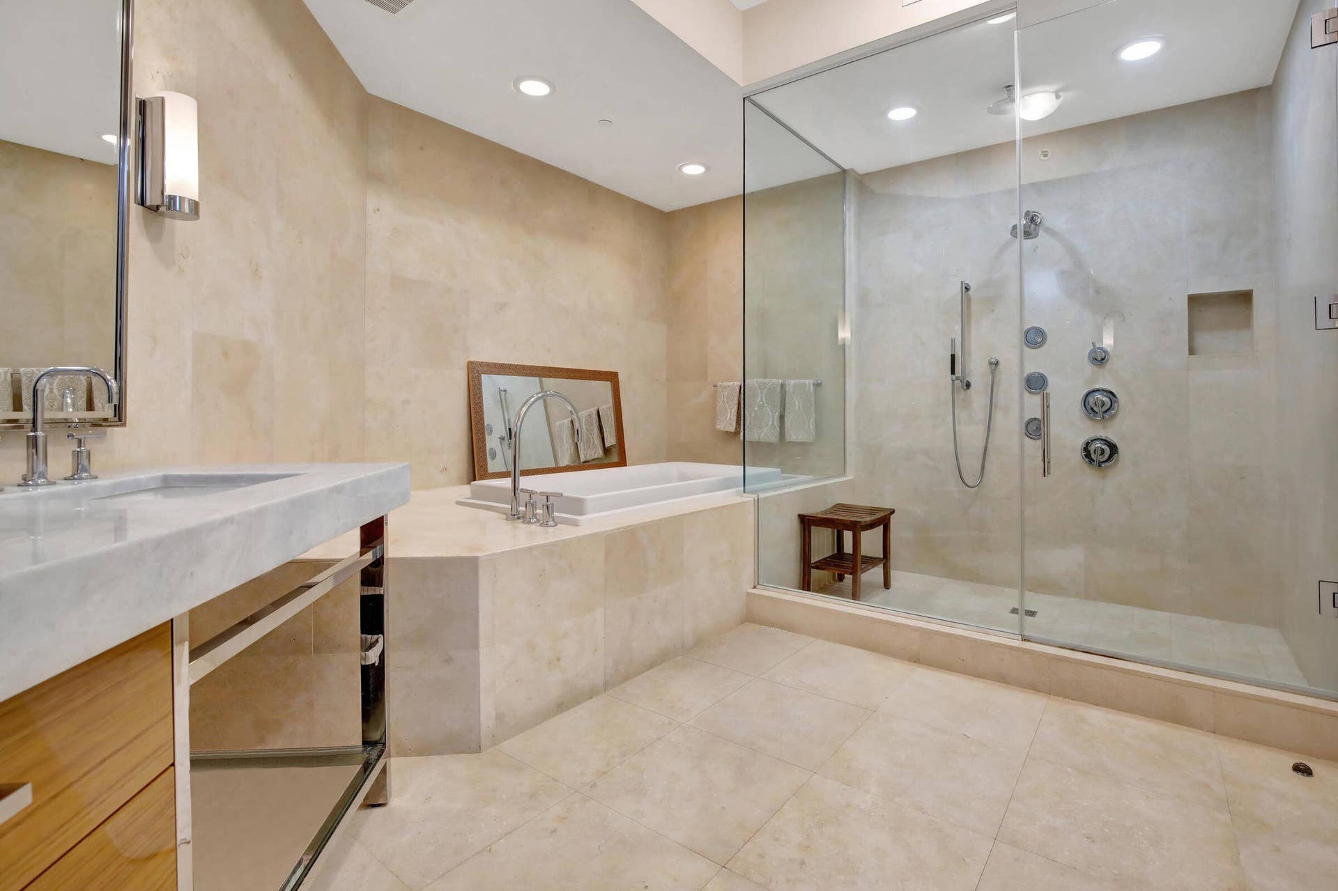 Primary Suite Bath
