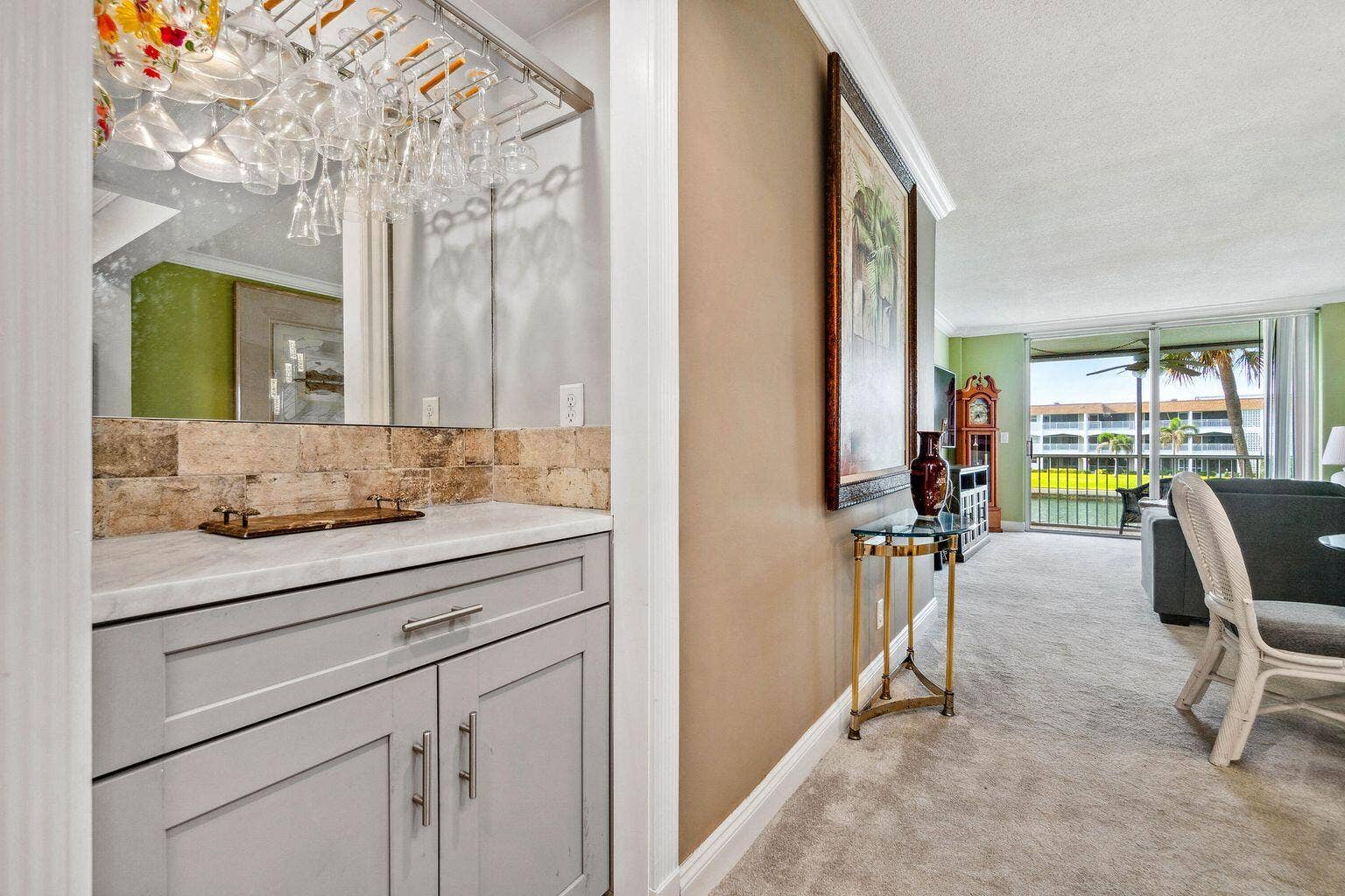 100 Paradise Harbour Boulevard, #208, North Palm Beach, FL 33408 Bar