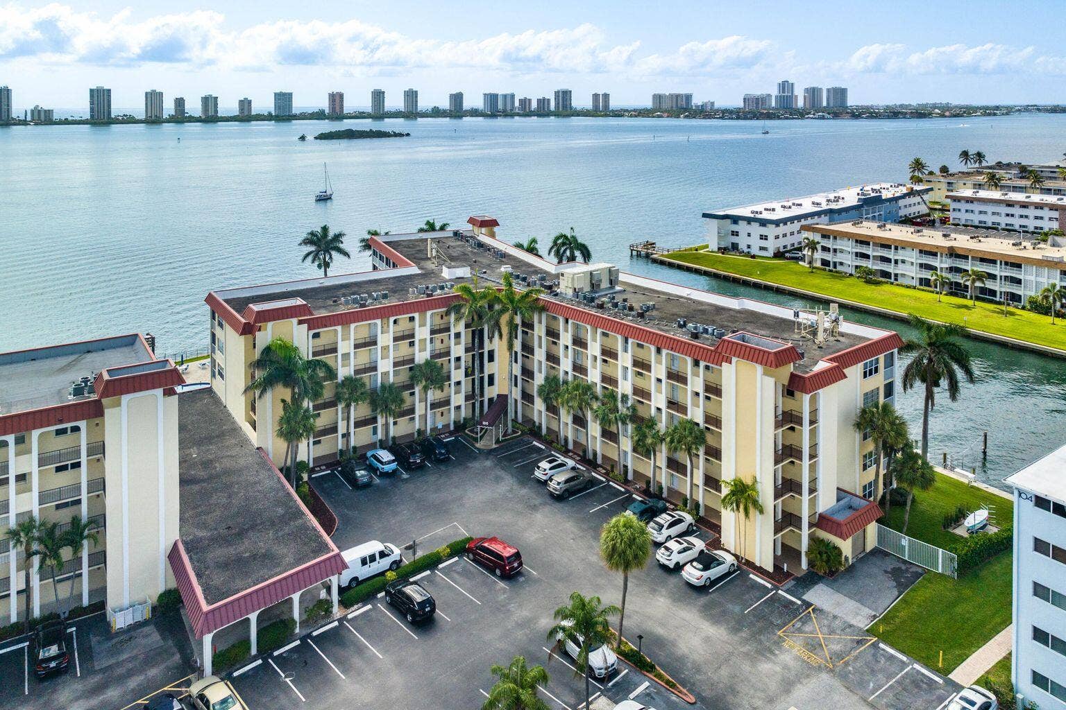 100 Paradise Harbour Boulevard, #208, North Palm Beach, FL 33408 100
