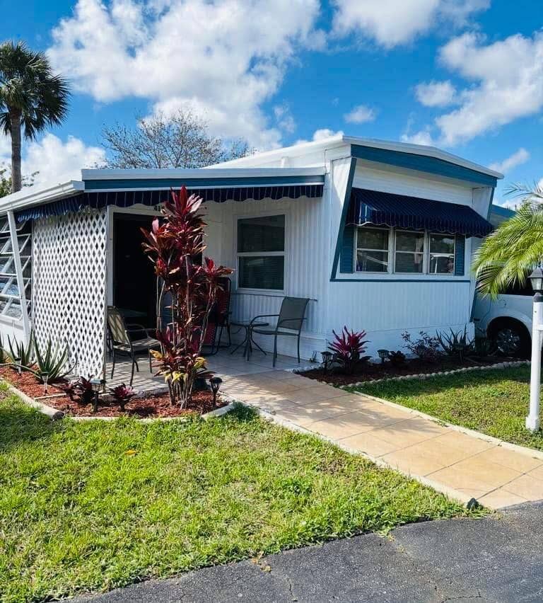 Property photo for 415 Gardenia Court, Deerfield Beach, FL