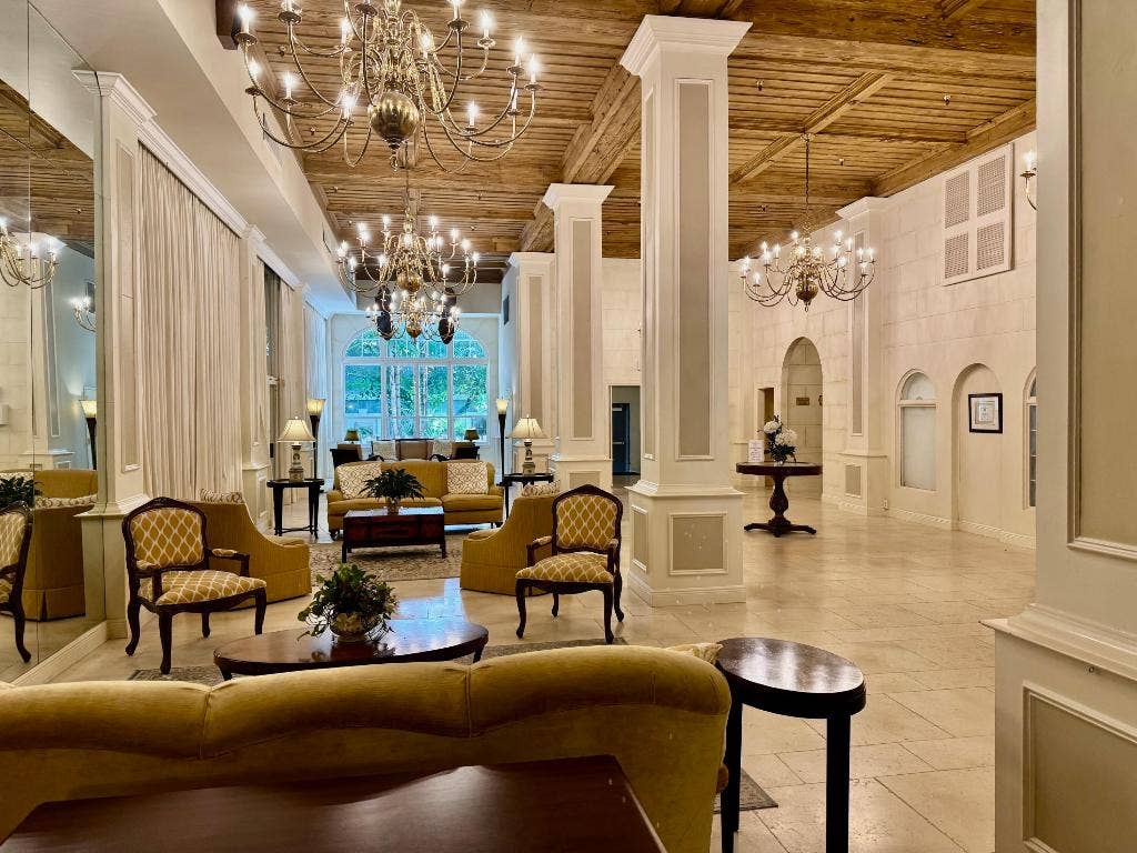 235 Sunrise Avenue, Unit # 2008, Palm Beach, FL 33480