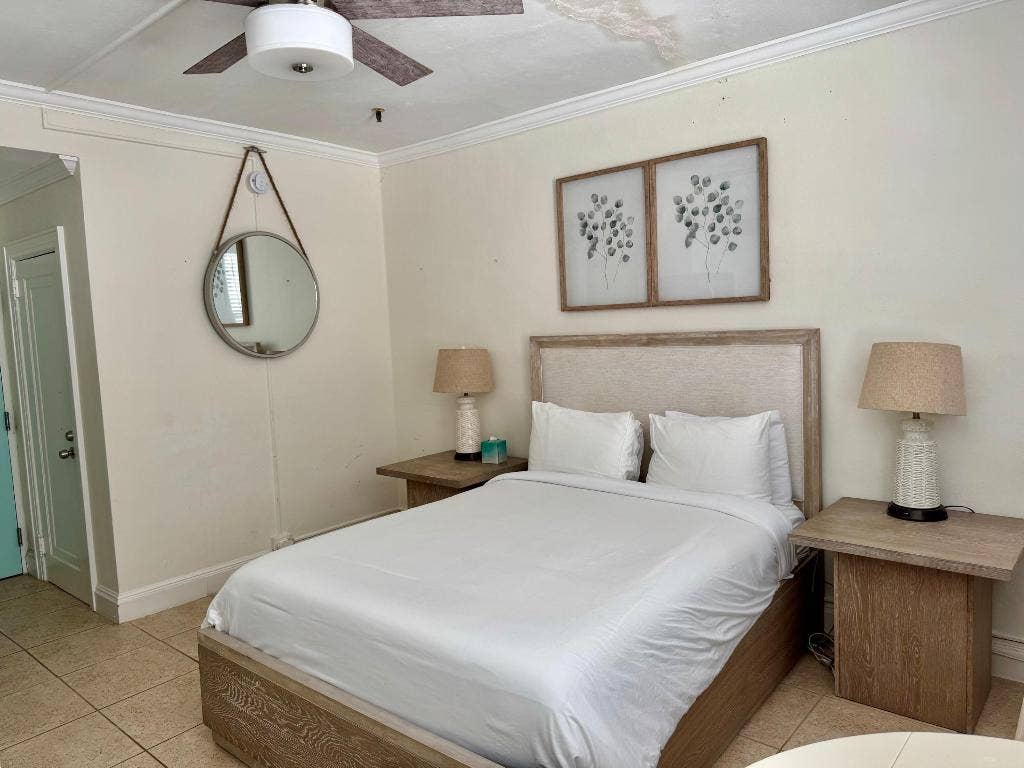 235 Sunrise Avenue, Unit # 2008, Palm Beach, FL 33480