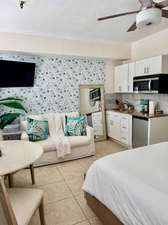 235 Sunrise Avenue, Unit # 2008, Palm Beach, FL 33480