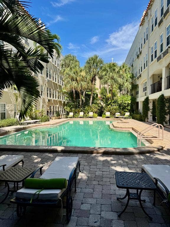 235 Sunrise Avenue, Unit # 2008, Palm Beach, FL 33480
