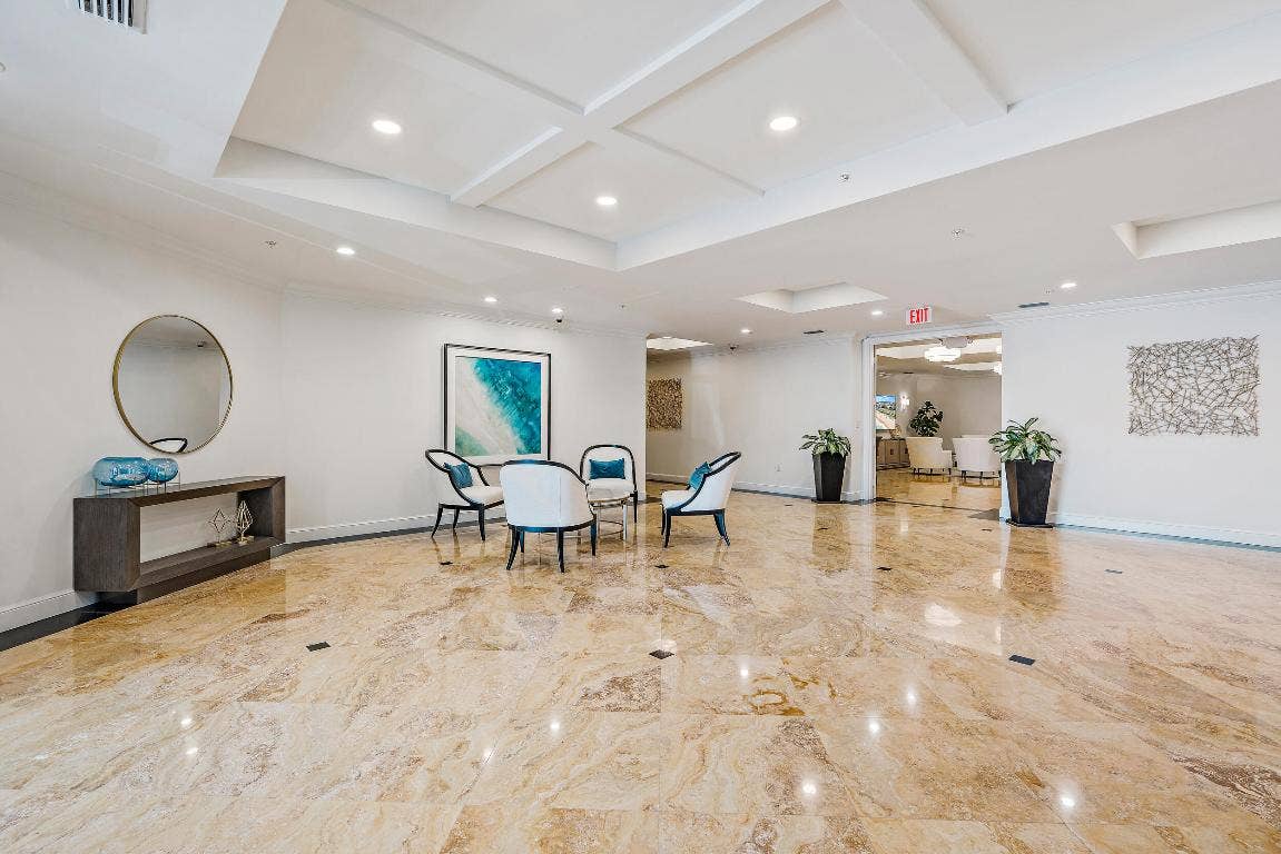 5150 N Ocean Drive, #1903, Singer Island, FL 33404
