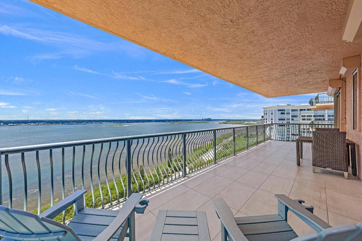 5150 N Ocean Drive, #1903, Singer Island, FL 33404