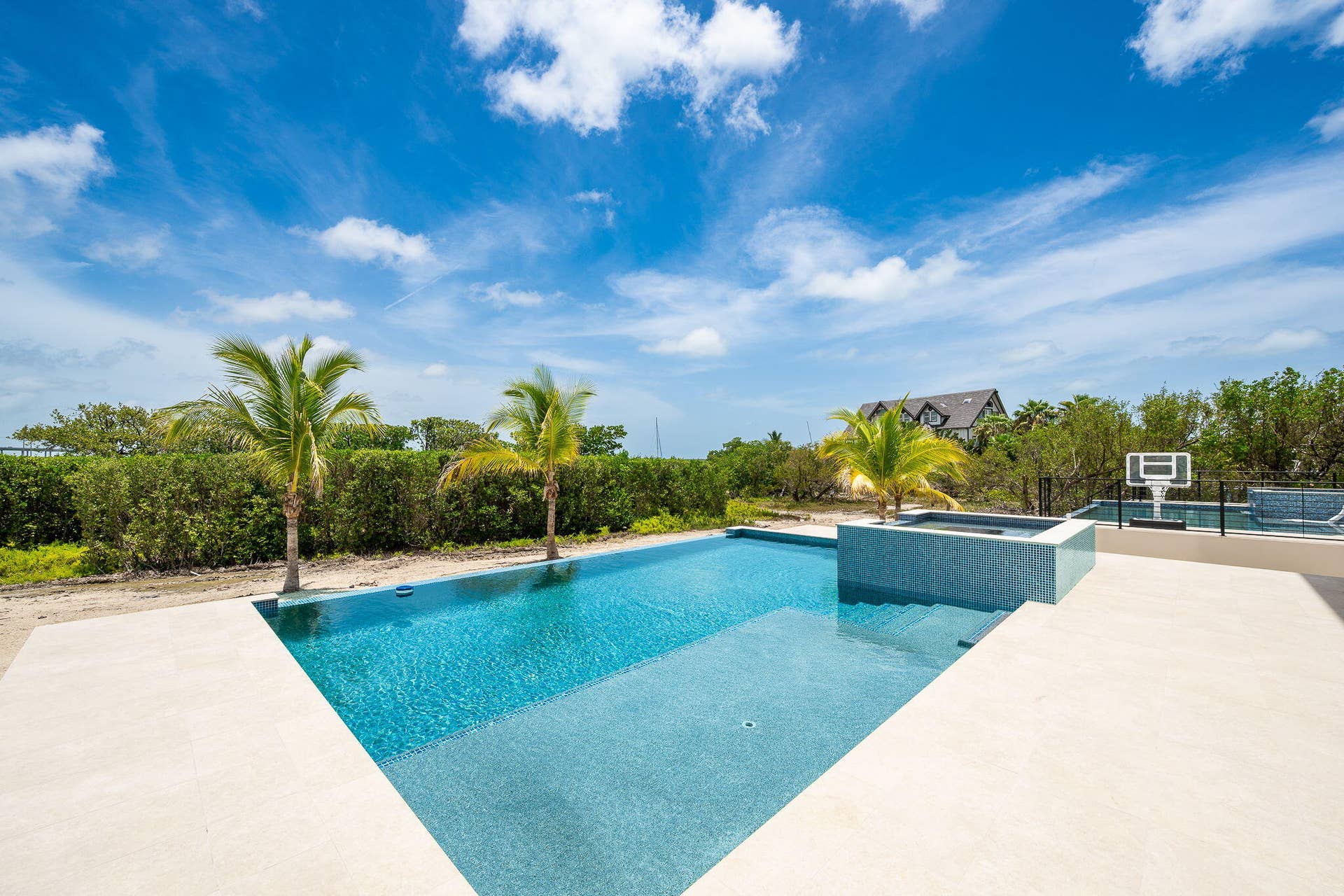 4-web-or-mls-NDP-231-E-Shore-6-8096