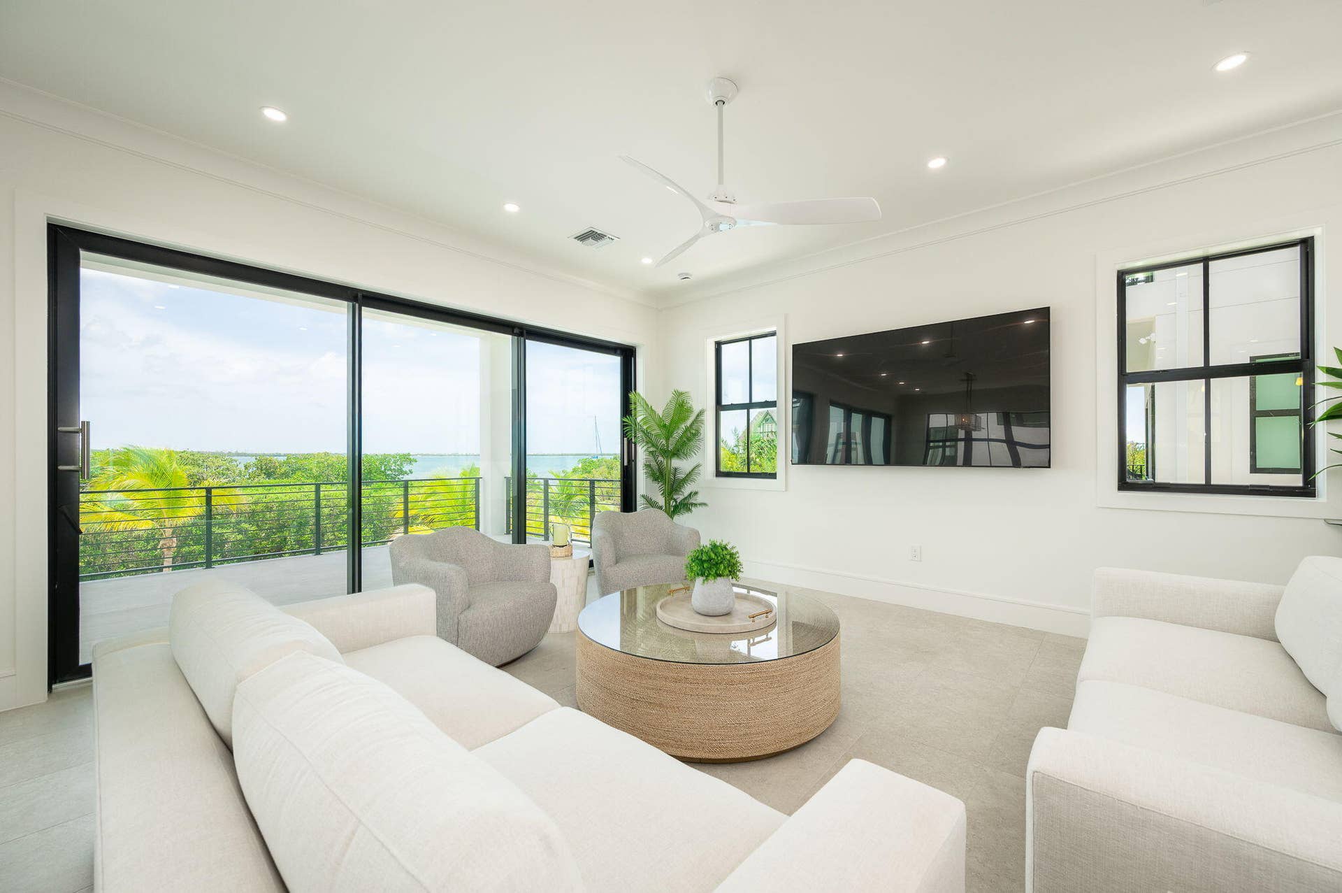 37-web-or-mls-NDP-231-E-Shore-6--10