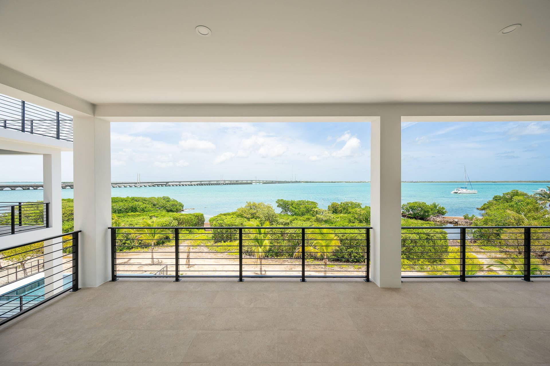 74-web-or-mls-NDP-231-E-Shore-6-8389