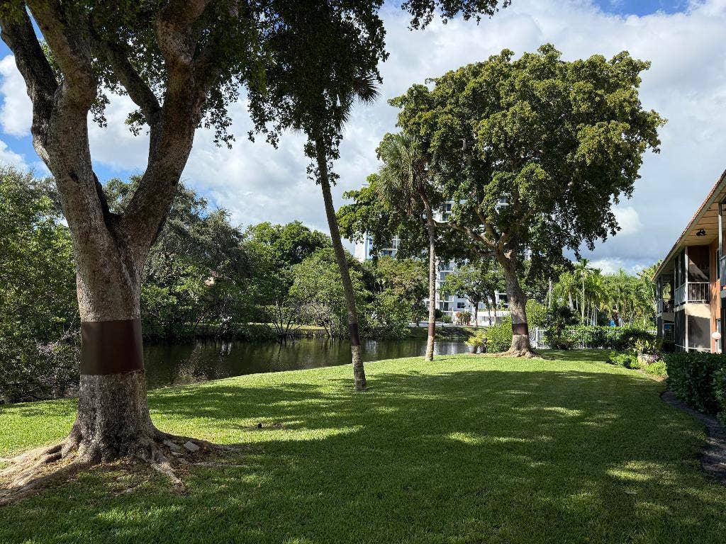 140 NE 19 Court E, #112-E, Wilton Manors, FL 33305