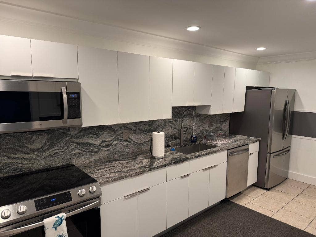 140 NE 19 Court E, #112-E, Wilton Manors, FL 33305