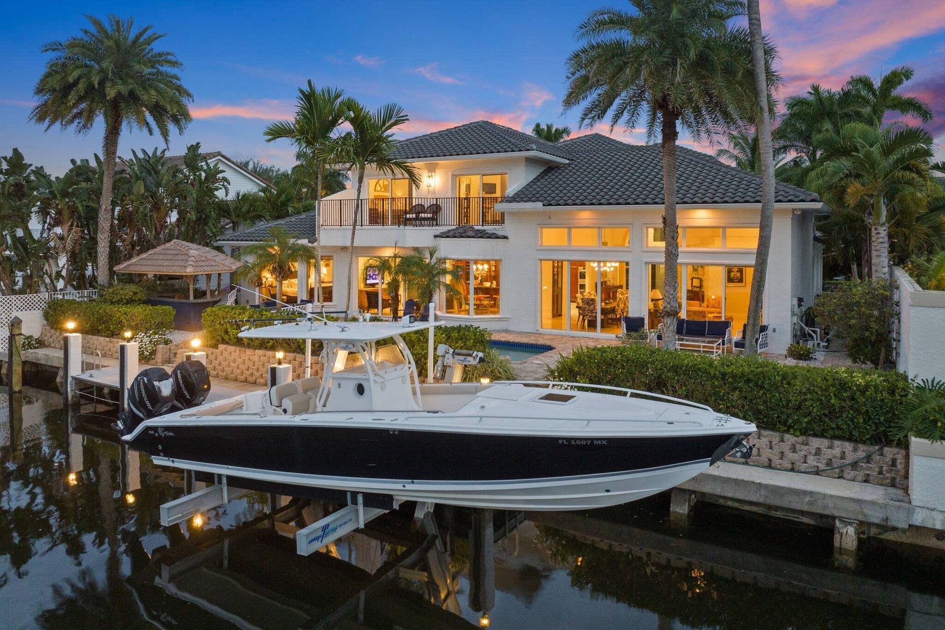 Boat lift