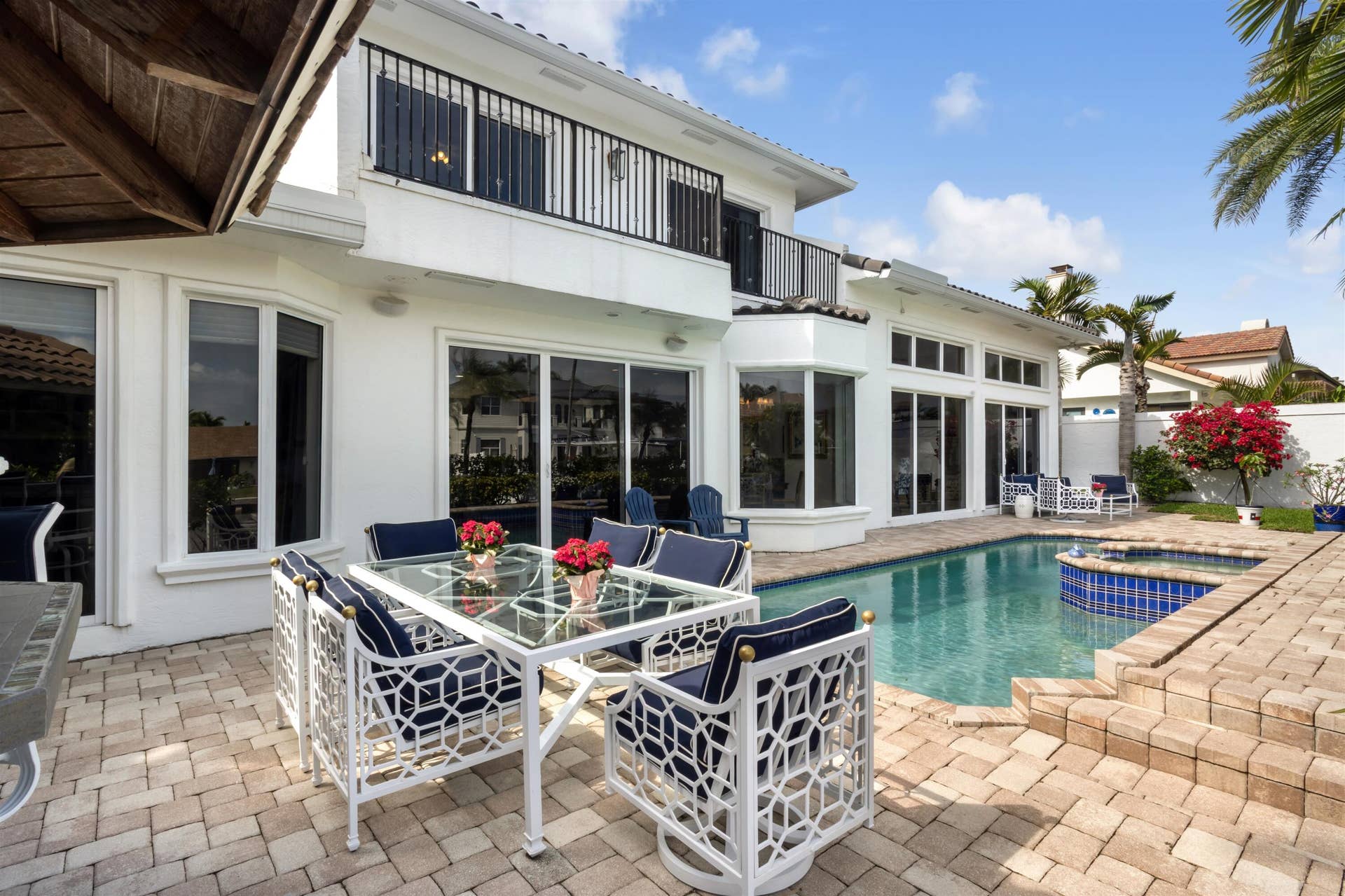 Outdoor delight