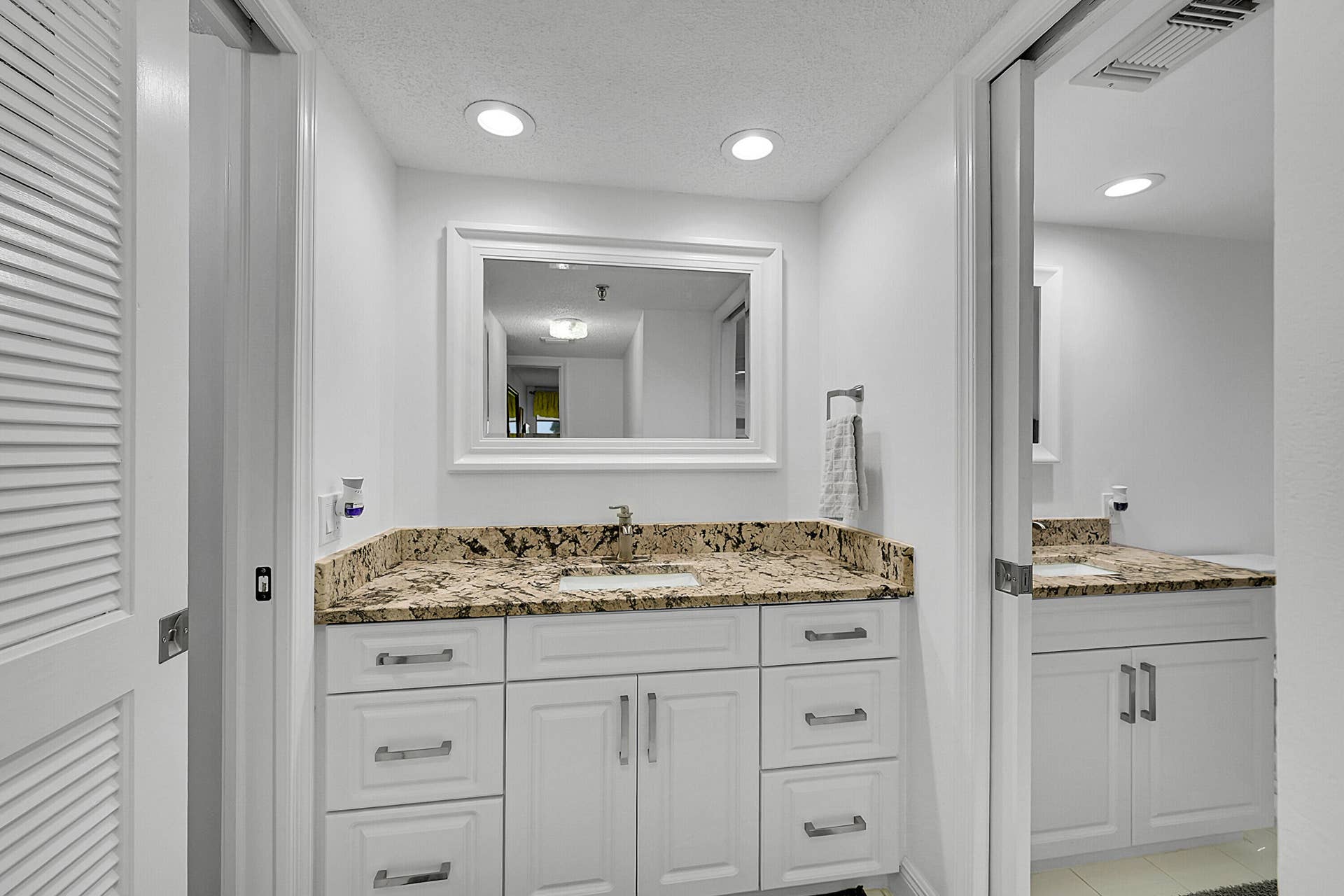9165 SW 14th Street, #1304, Boca Raton, FL 33428 Master Bath