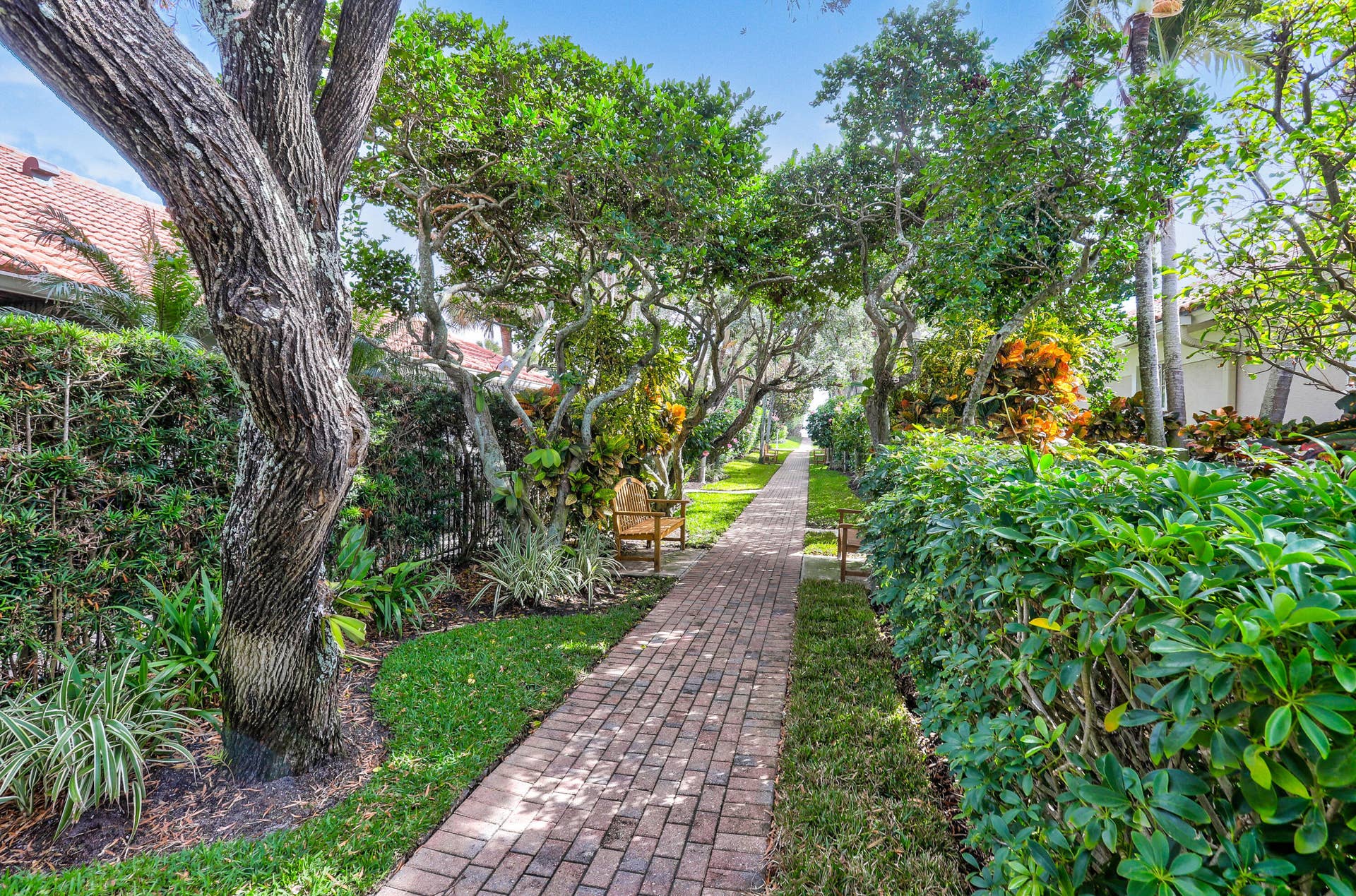 87 Lighthouse Drive, Jupiter Inlet Colony, FL 33469 JupiterInletColony-WalkoverandBeach(3)