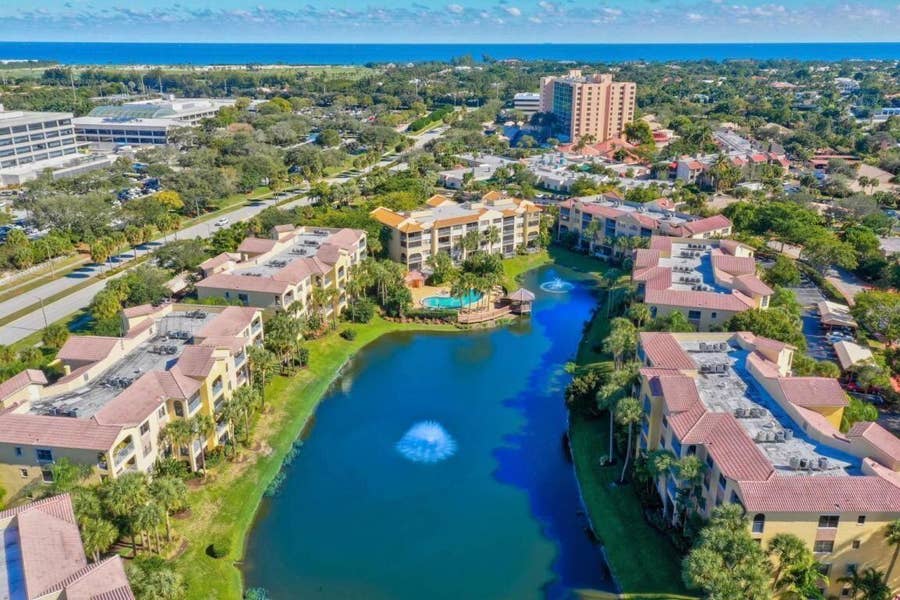 Property photo for 300 Uno Lago Drive, #101, Juno Beach, FL