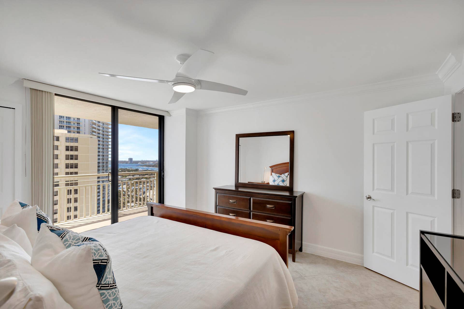 3000 N Ocean Drive, #22 G, Singer Island, FL 33404 Primary Bedroom