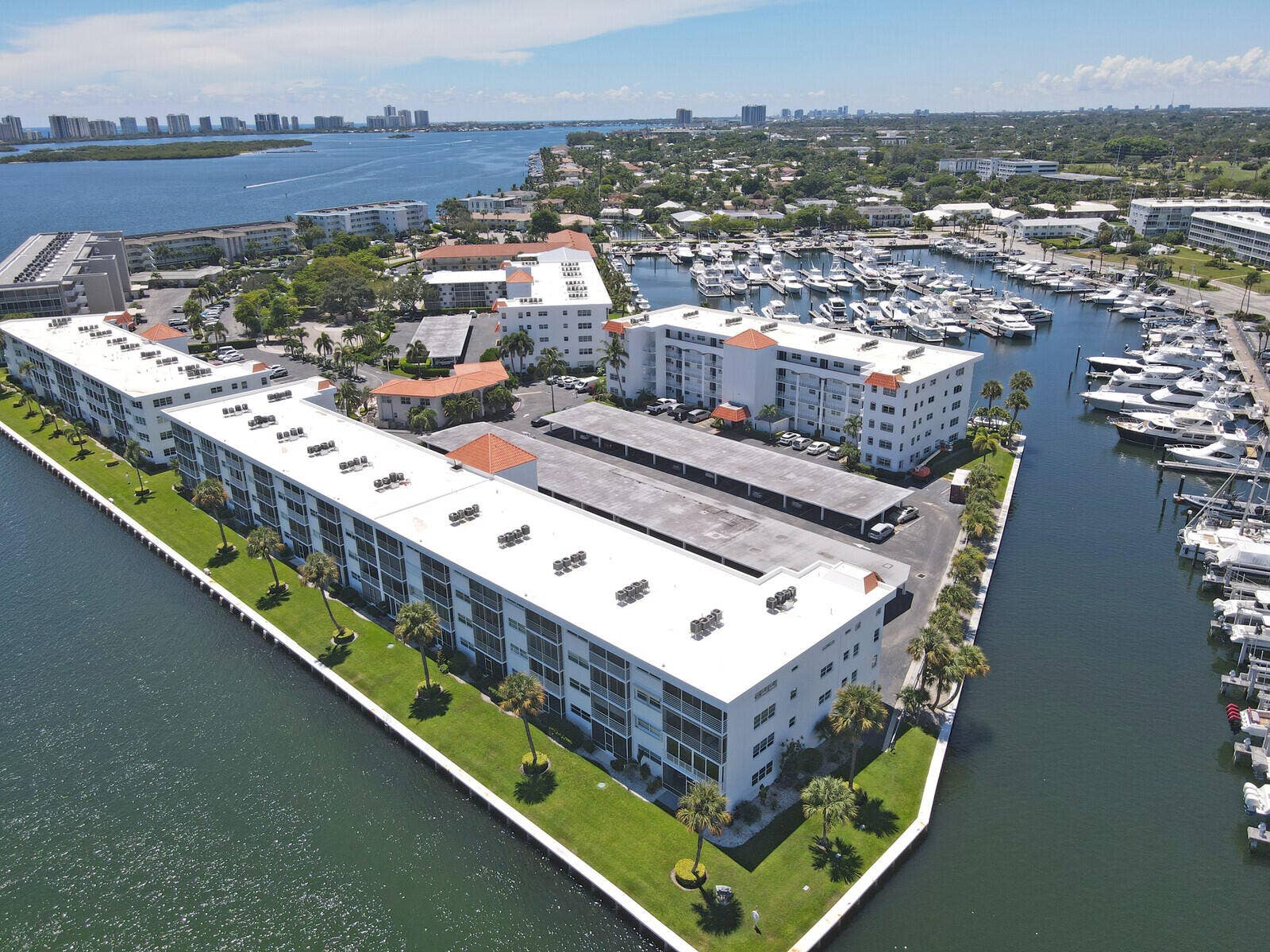 20 Yacht Club Drive, #403, North Palm Beach, FL 33408 26_Aerial_12_mls
