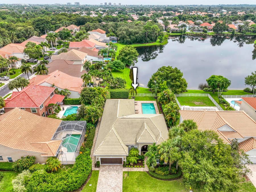 Property photo for 144 Oakwood Lane, Palm Beach Gardens, FL