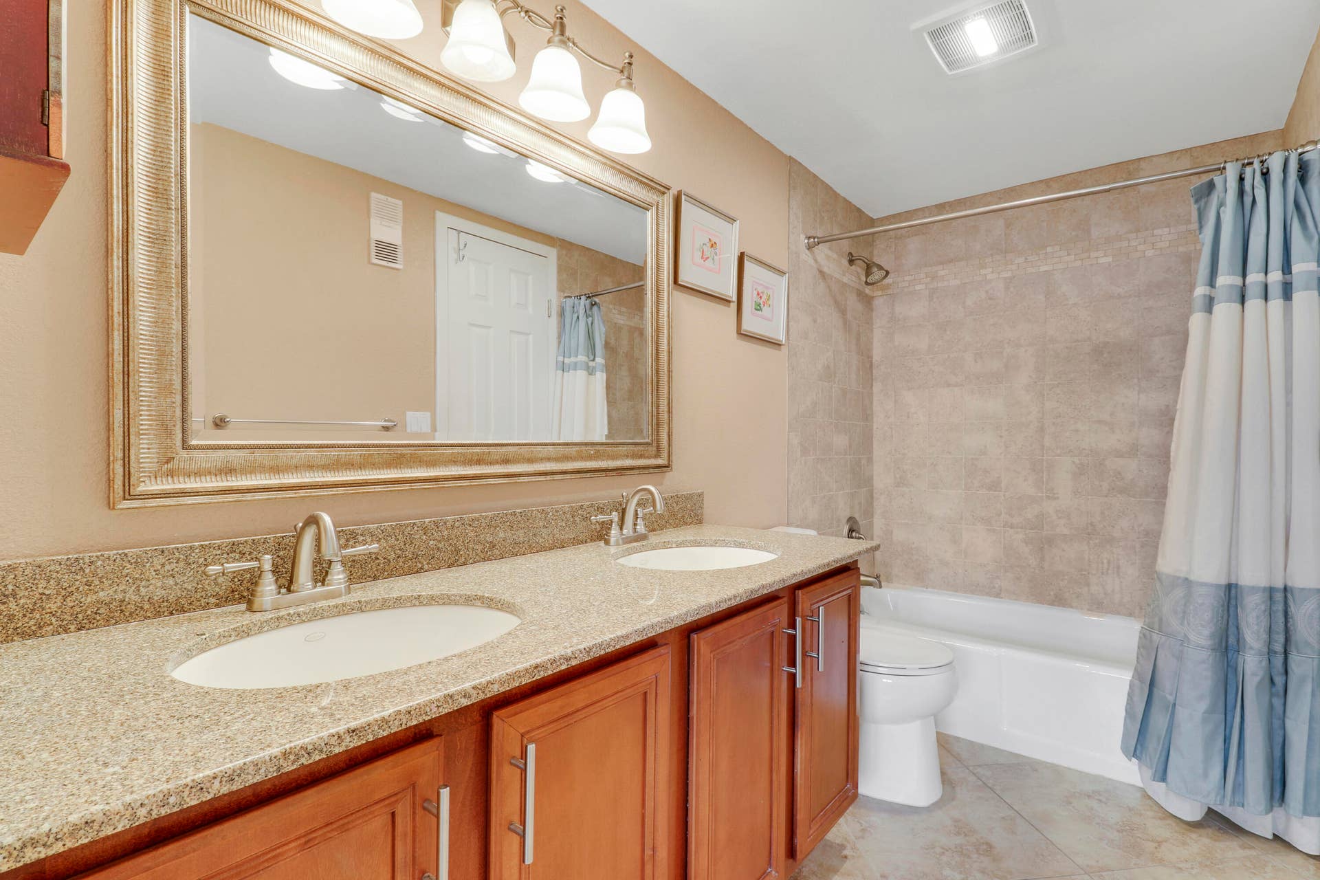 336 Golfview Road, #1016, North Palm Beach, FL 33408 Bathroom #2