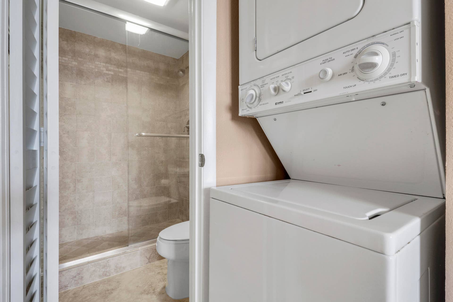 336 Golfview Road, #1016, North Palm Beach, FL 33408 Washer/Dryer