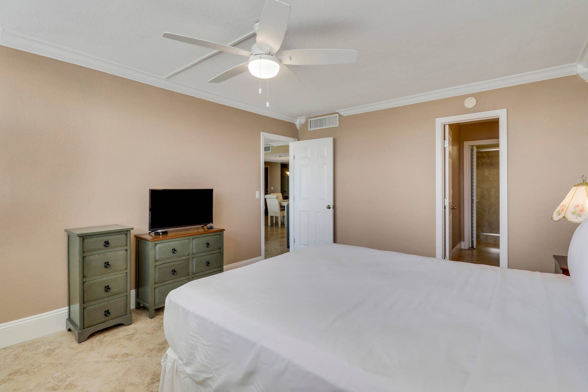 336 Golfview Road, #1016, North Palm Beach, FL 33408 Master Bedroom
