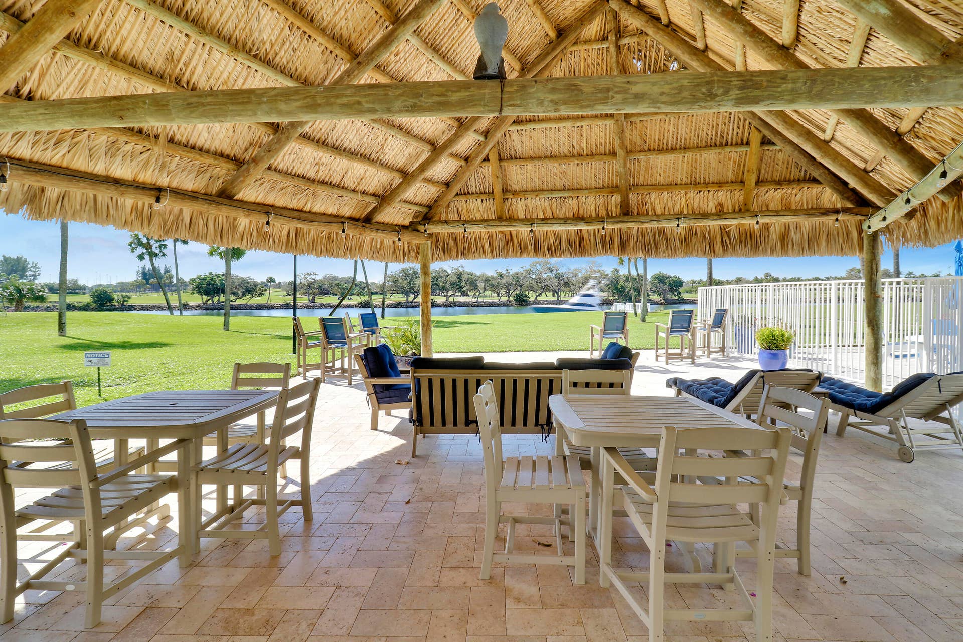 336 Golfview Road, #1016, North Palm Beach, FL 33408 Pavilion
