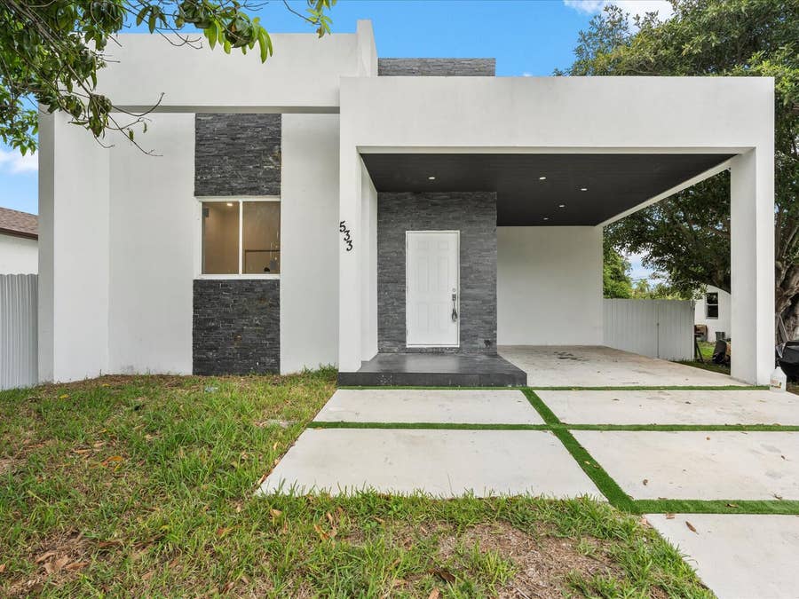 Property photo for 533 NW 16th Avenue, Fort Lauderdale, FL