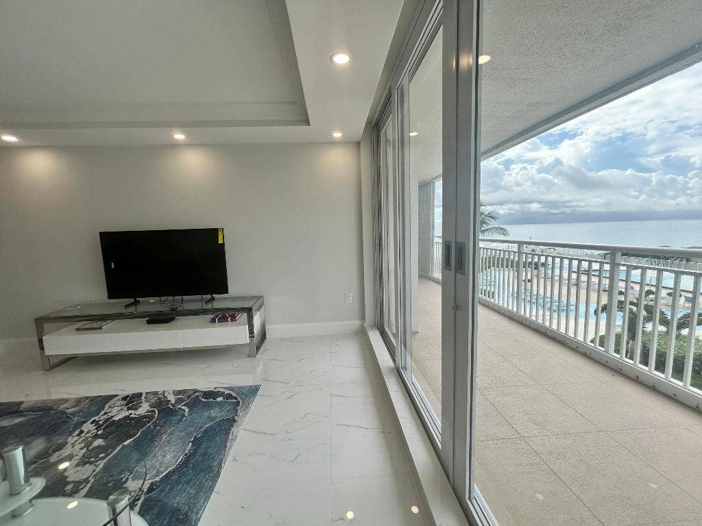 3546 S South Ocean Boulevard, #405, South Palm Beach, South Palm Beach, FL 33480