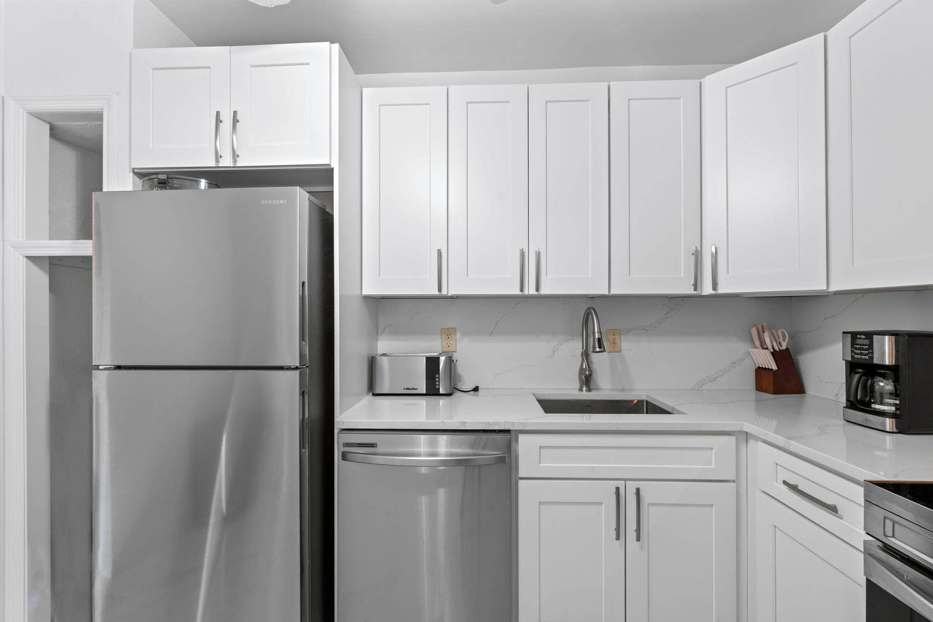 418 S Cypress Road, #128, Pompano Beach, FL 33060 Kitchen