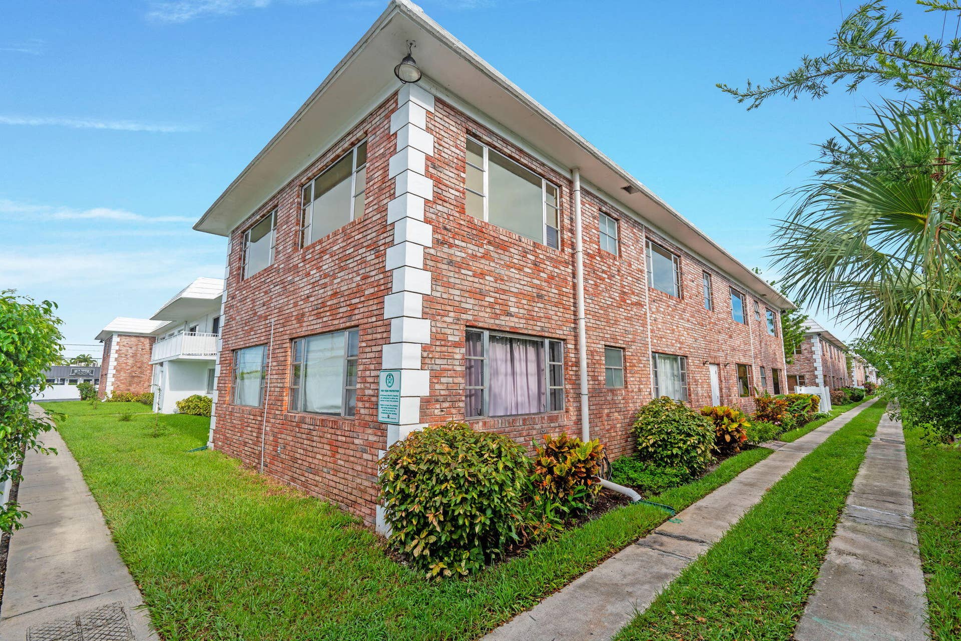 418 S Cypress Road, #128, Pompano Beach, FL 33060 Building 1, 418 S Cypress Rd