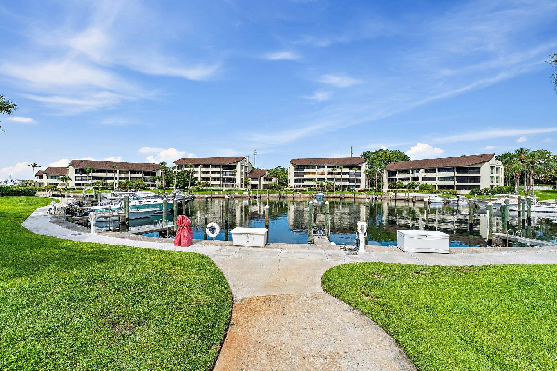 1133 Marine Way E, #I-4r, North Palm Beach, FL 33408 Marina View