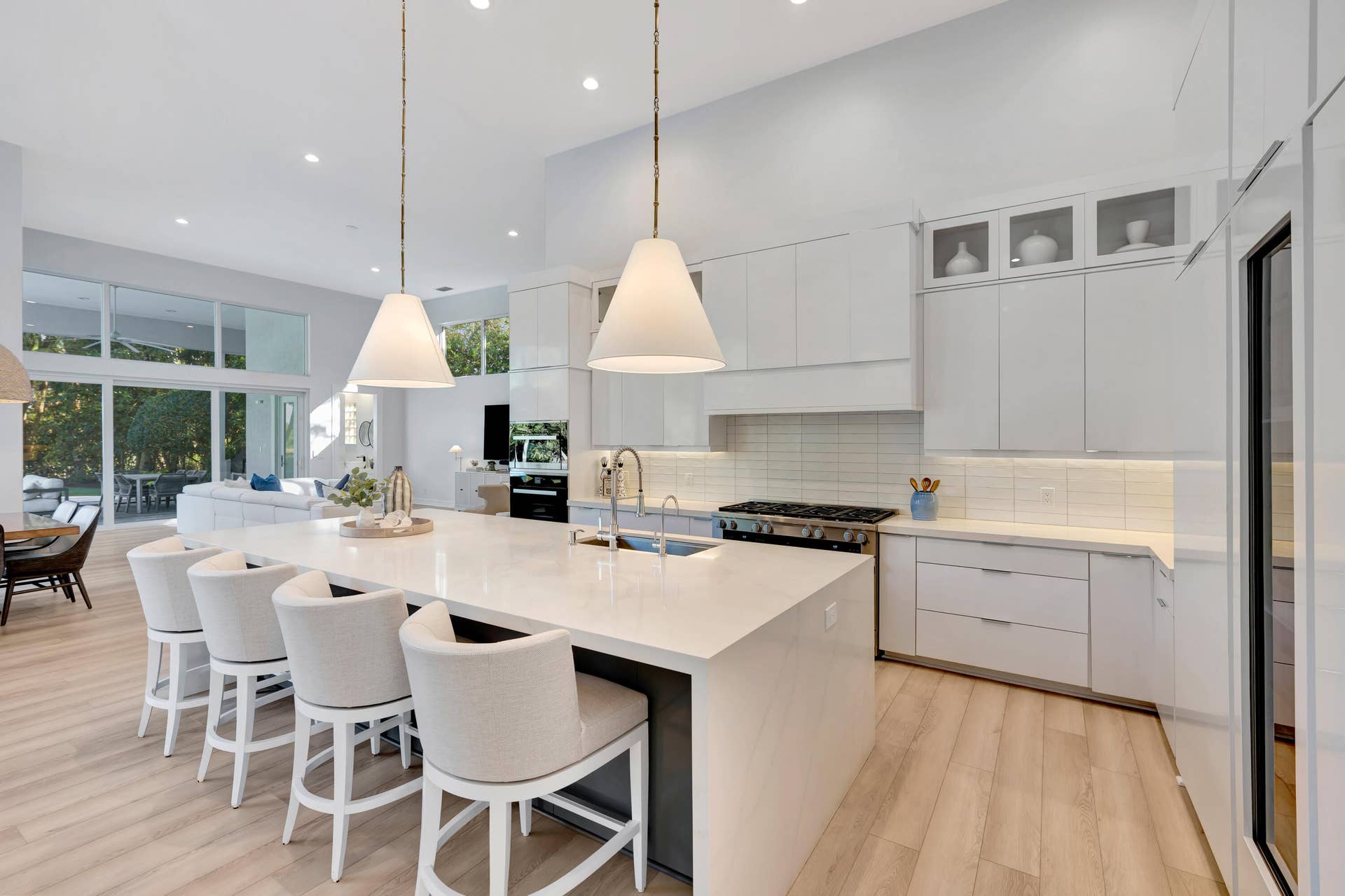 7801 Old Marsh Road, Palm Beach Gardens, FL 33418 Quartz Counters