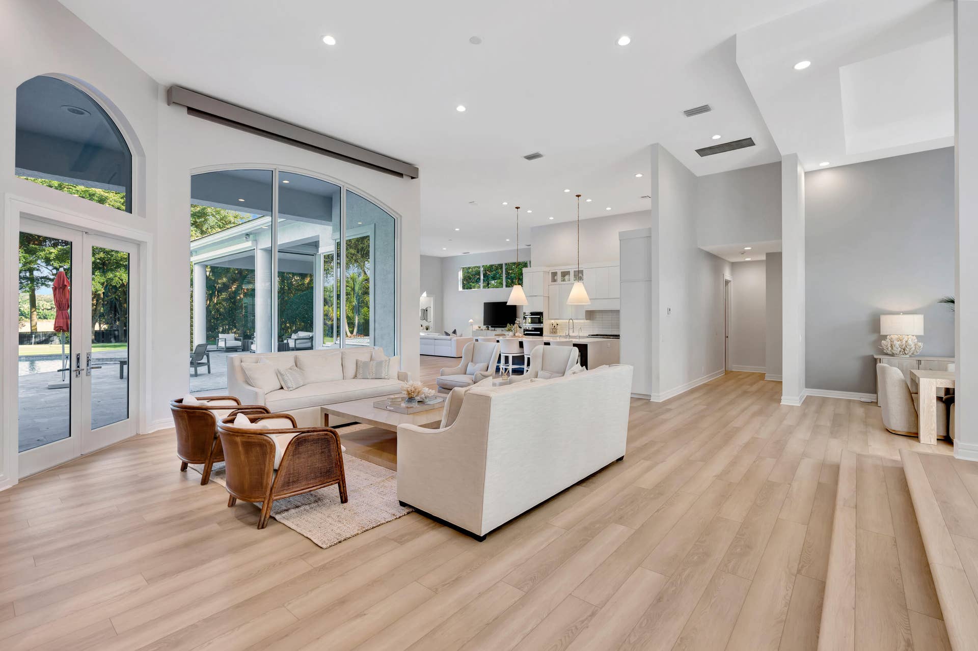 7801 Old Marsh Road, Palm Beach Gardens, FL 33418 Volume Ceilings
