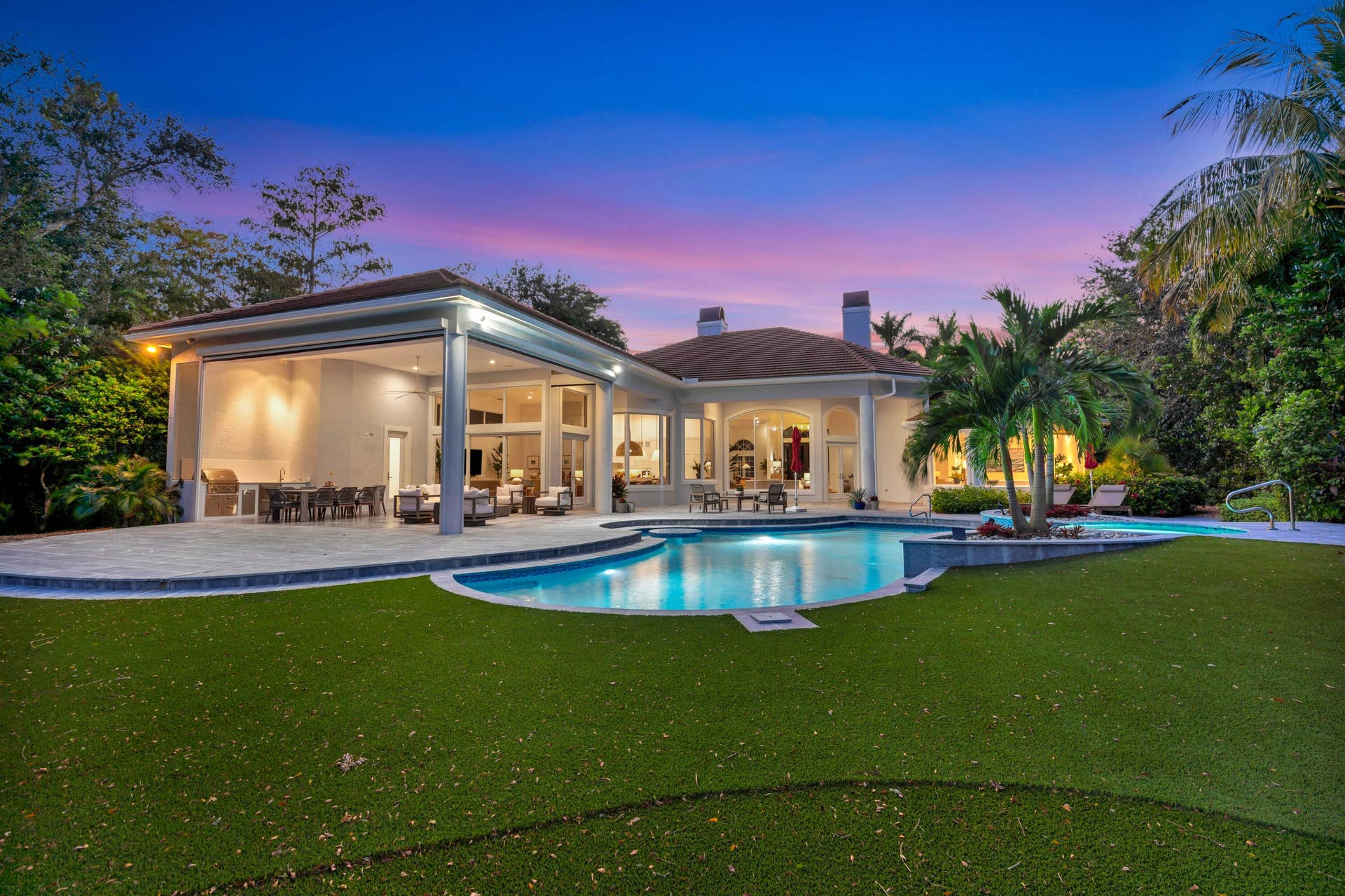 7801 Old Marsh Road, Palm Beach Gardens, FL 33418 Fiberoptic Pool Lighting
