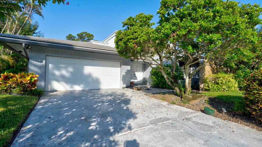 Property photo for 634 W Lakewoode Circle, Delray Beach, FL