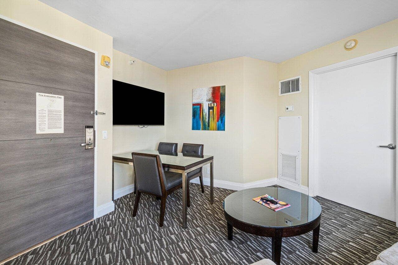 005-2670EastSunriseBoulevard-FortLauderd