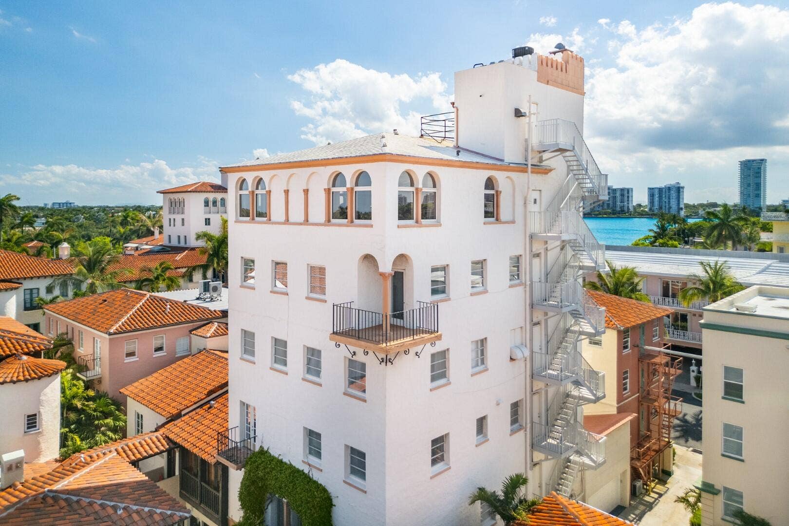 9 Via Parigi, Palm Beach, FL 33480 Building Aerial