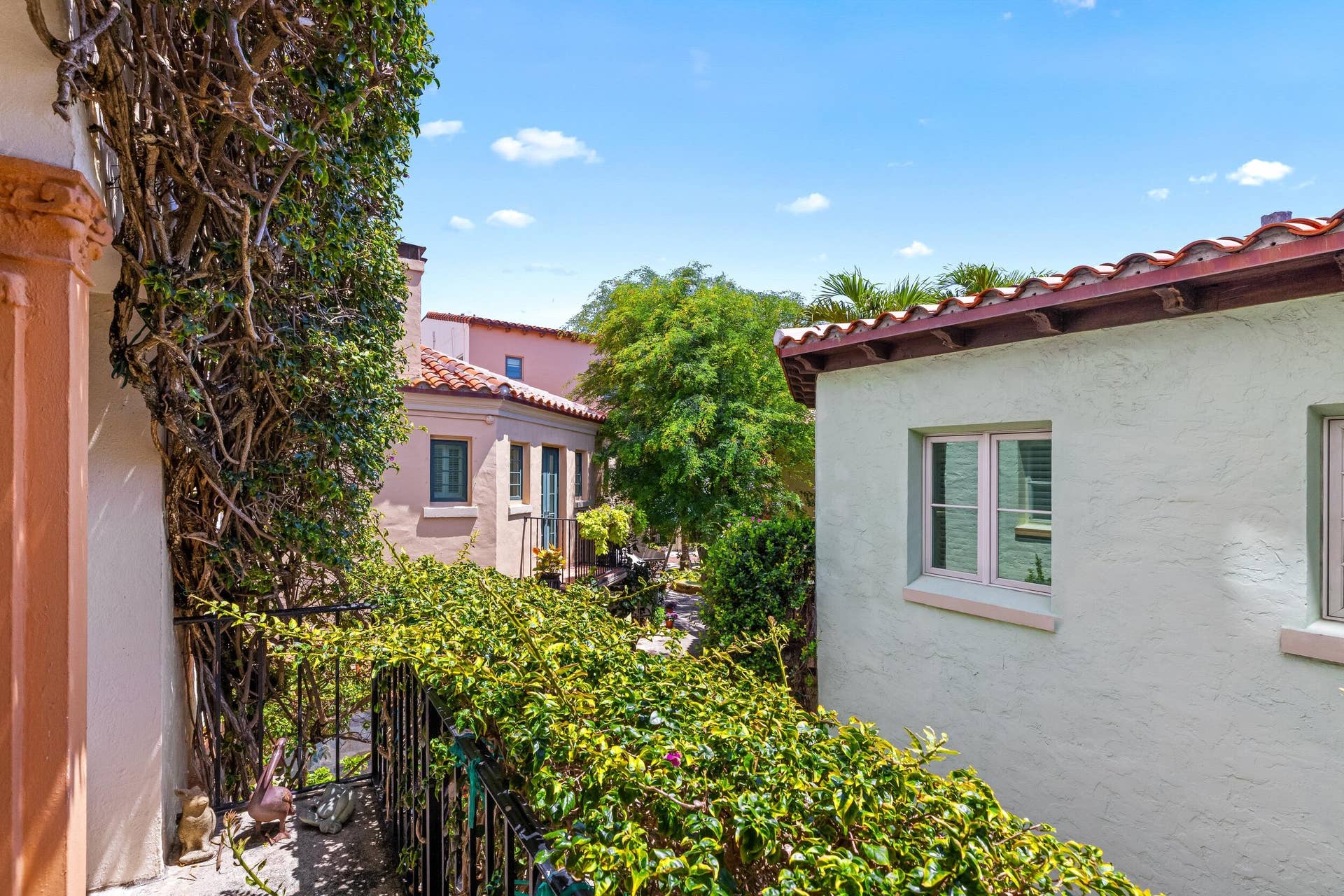 9 Via Parigi, Palm Beach, FL 33480 Balcony