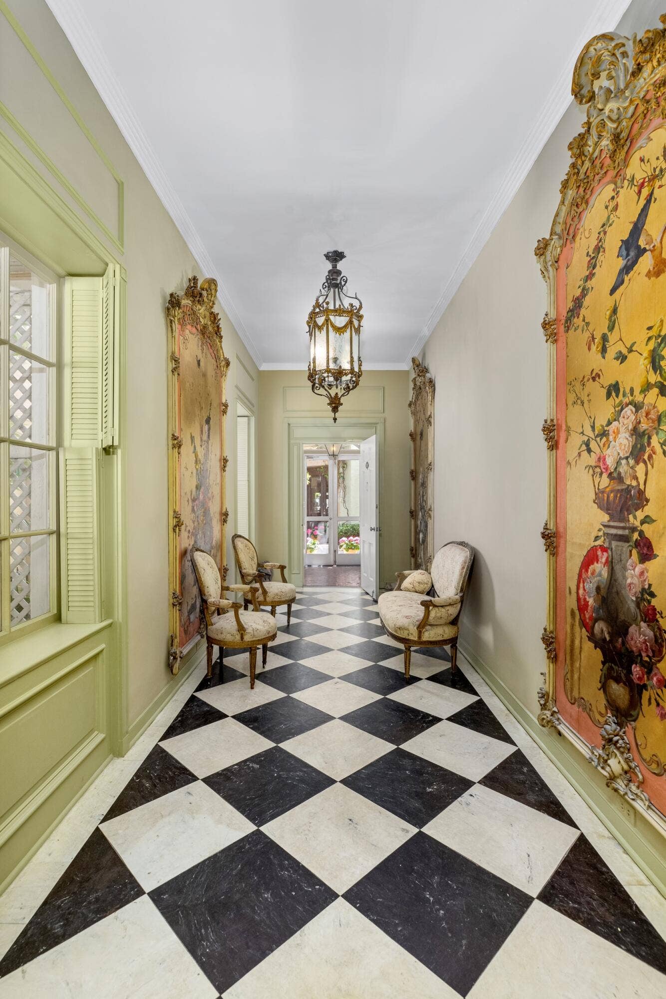 9 Via Parigi, Palm Beach, FL 33480 Foyer