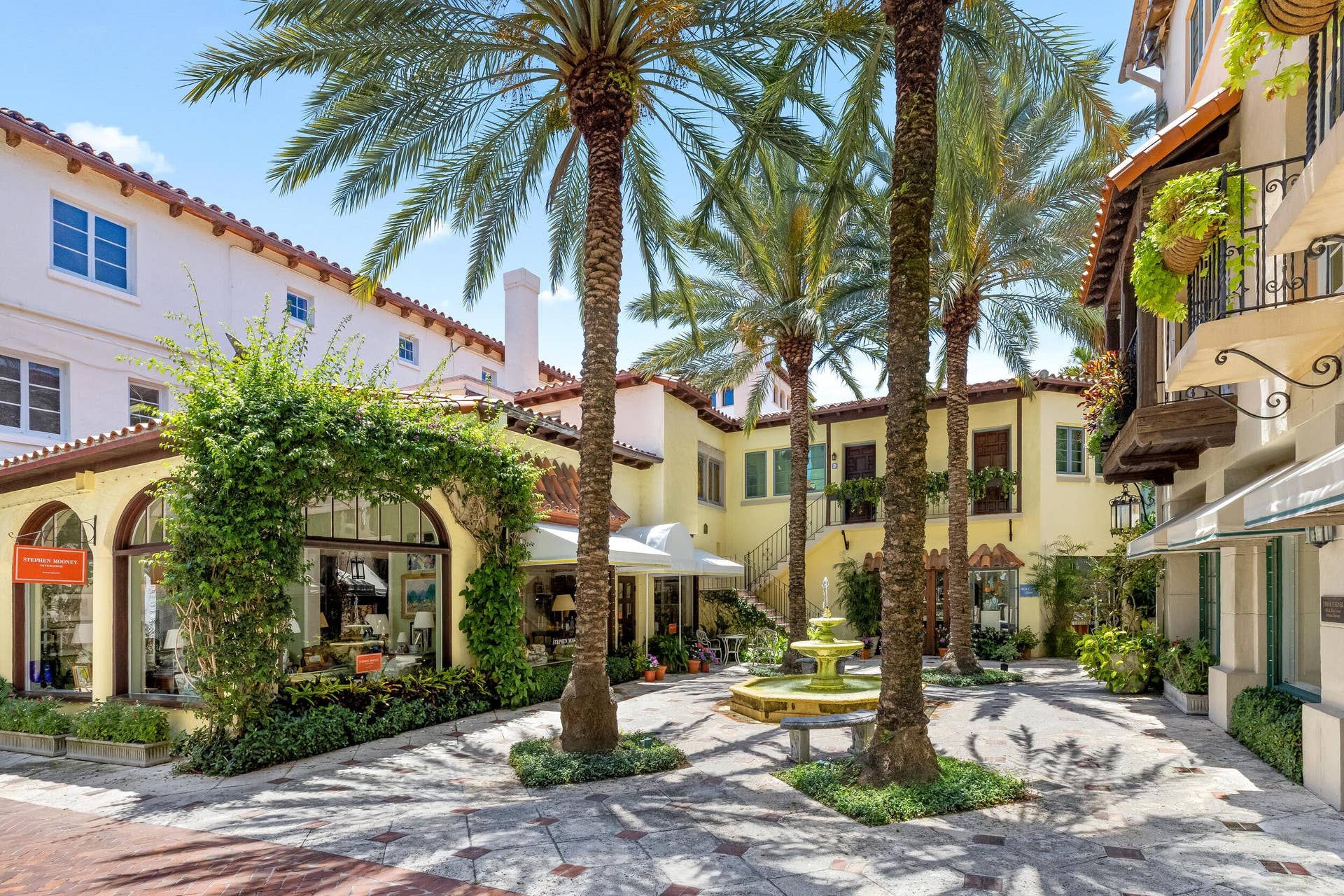 9 Via Parigi, Palm Beach, FL 33480 Exterior