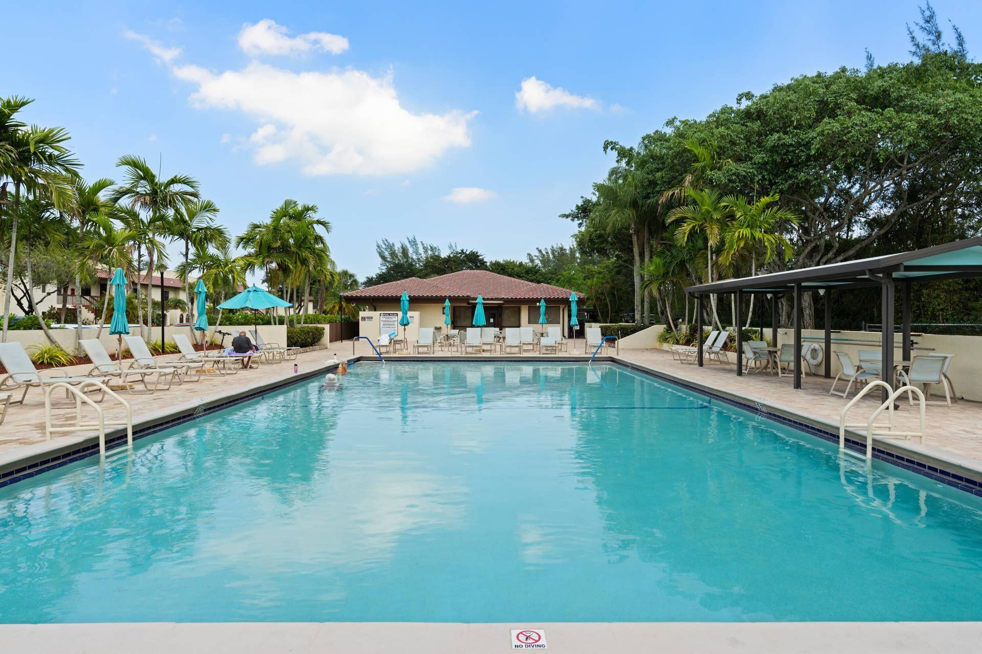 Pool & Patio
