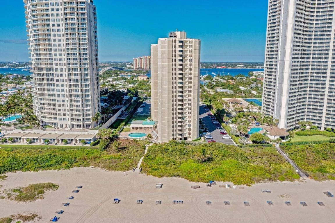 2800 N Ocean Drive, #B - 6d, Singer Island, FL 33404 2800 N Ocean Drive, #B - 6d, Singer Island, FL 33404