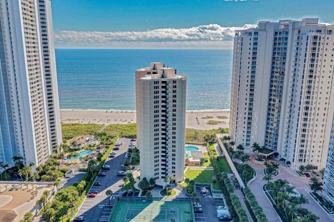 2800 N Ocean Drive, #B - 6d, Singer Island, FL 33404 2800 N Ocean Drive, #B - 6d, Singer Island, FL 33404