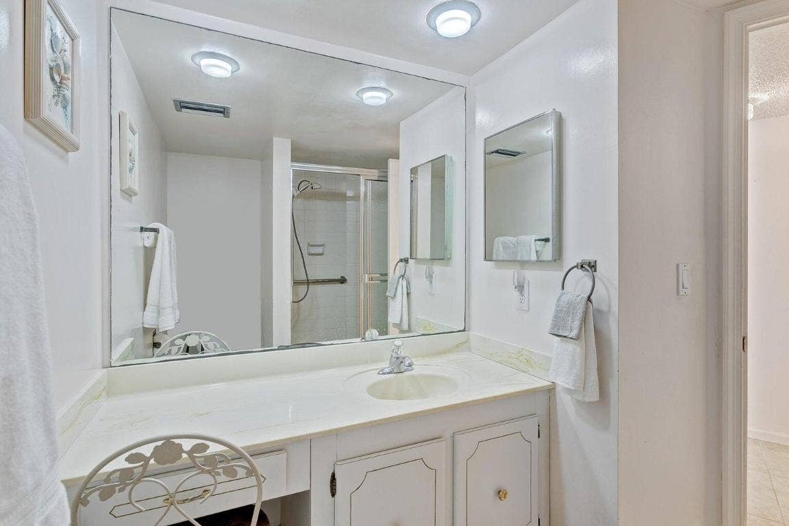 2800 N Ocean Drive, #B - 6d, Singer Island, FL 33404 2800 N Ocean Drive, #B - 6d, Singer Island, FL 33404