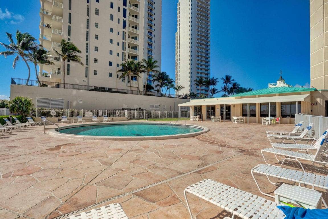 2800 N Ocean Drive, #B - 6d, Singer Island, FL 33404 2800 N Ocean Drive, #B - 6d, Singer Island, FL 33404