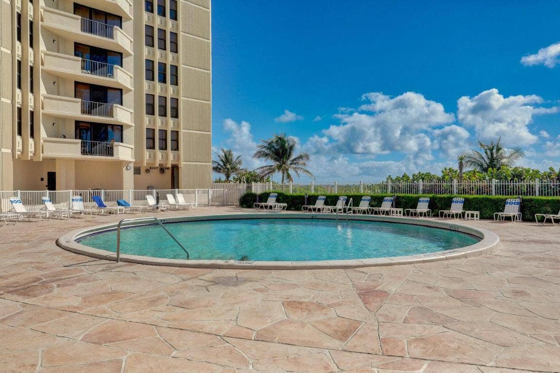 2800 N Ocean Drive, #B - 6d, Singer Island, FL 33404 2800 N Ocean Drive, #B - 6d, Singer Island, FL 33404