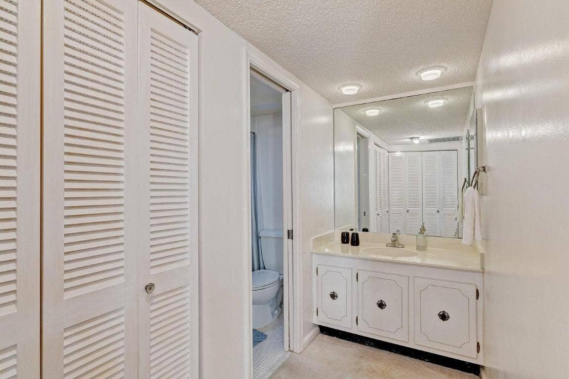 2800 N Ocean Drive, #B - 6d, Singer Island, FL 33404 2800 N Ocean Drive, #B - 6d, Singer Island, FL 33404