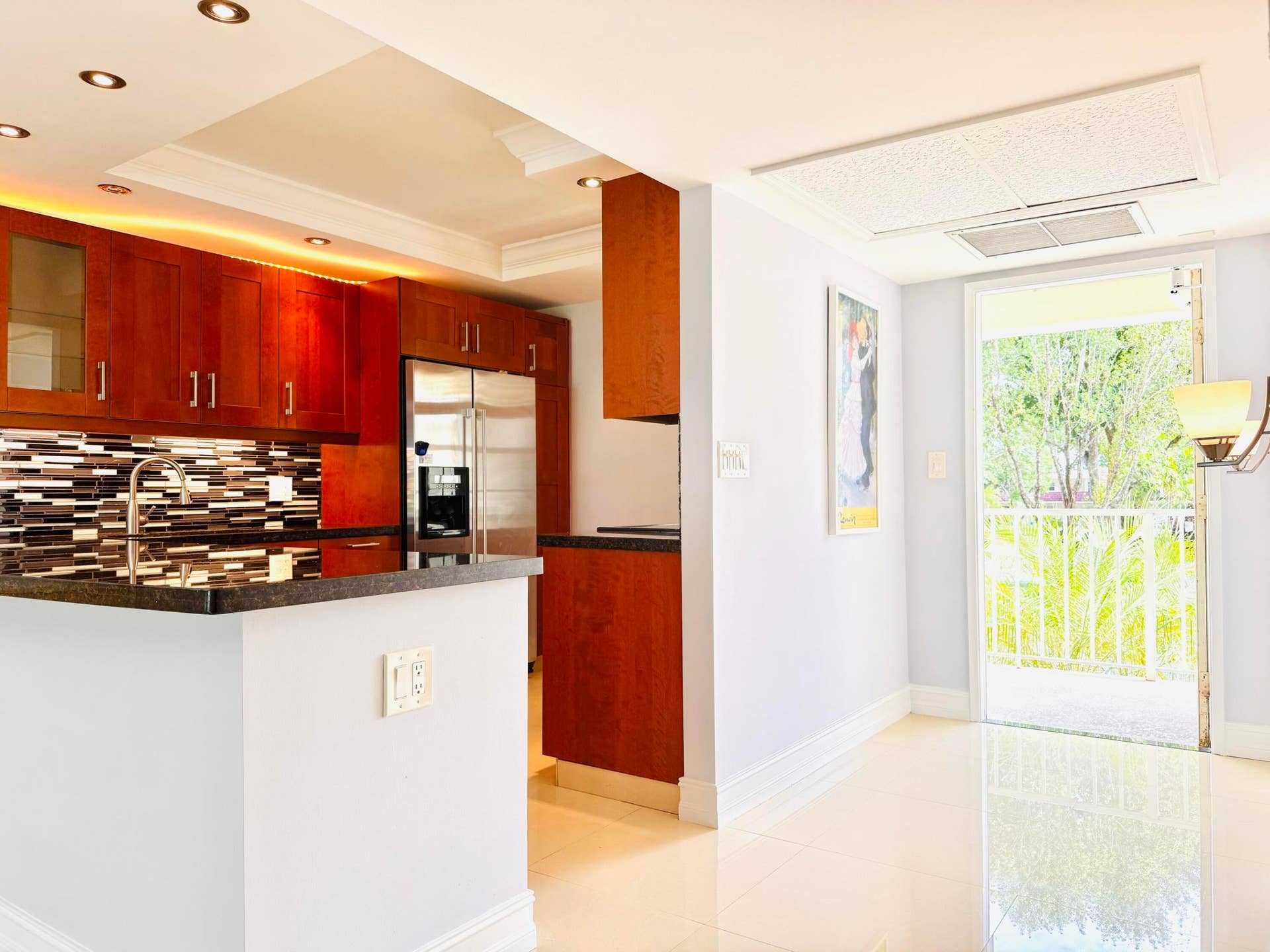 3080 N Course Drive, #202, Pompano Beach, FL 33069 Open Concept floor plan with front to back cross breezes
