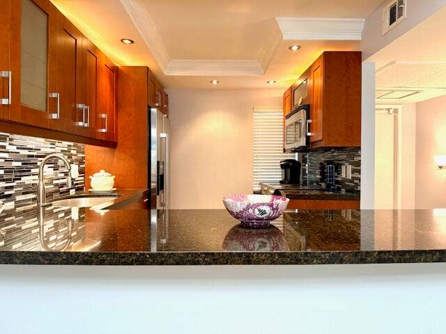 3080 N Course Drive, #202, Pompano Beach, FL 33069 Extended countertop for kitchen dining open to living space
